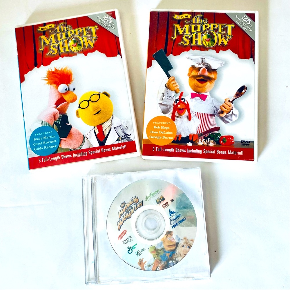 THE MUPPETS SHOW (2) & The MUPPETS  TAKE MANHATTAN * Spotless * No Offers